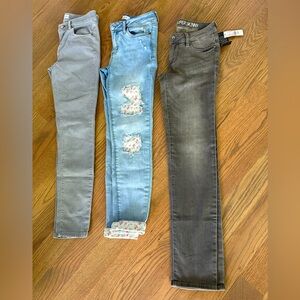 EUC & NWT Jean Bundle size 25 & 3
